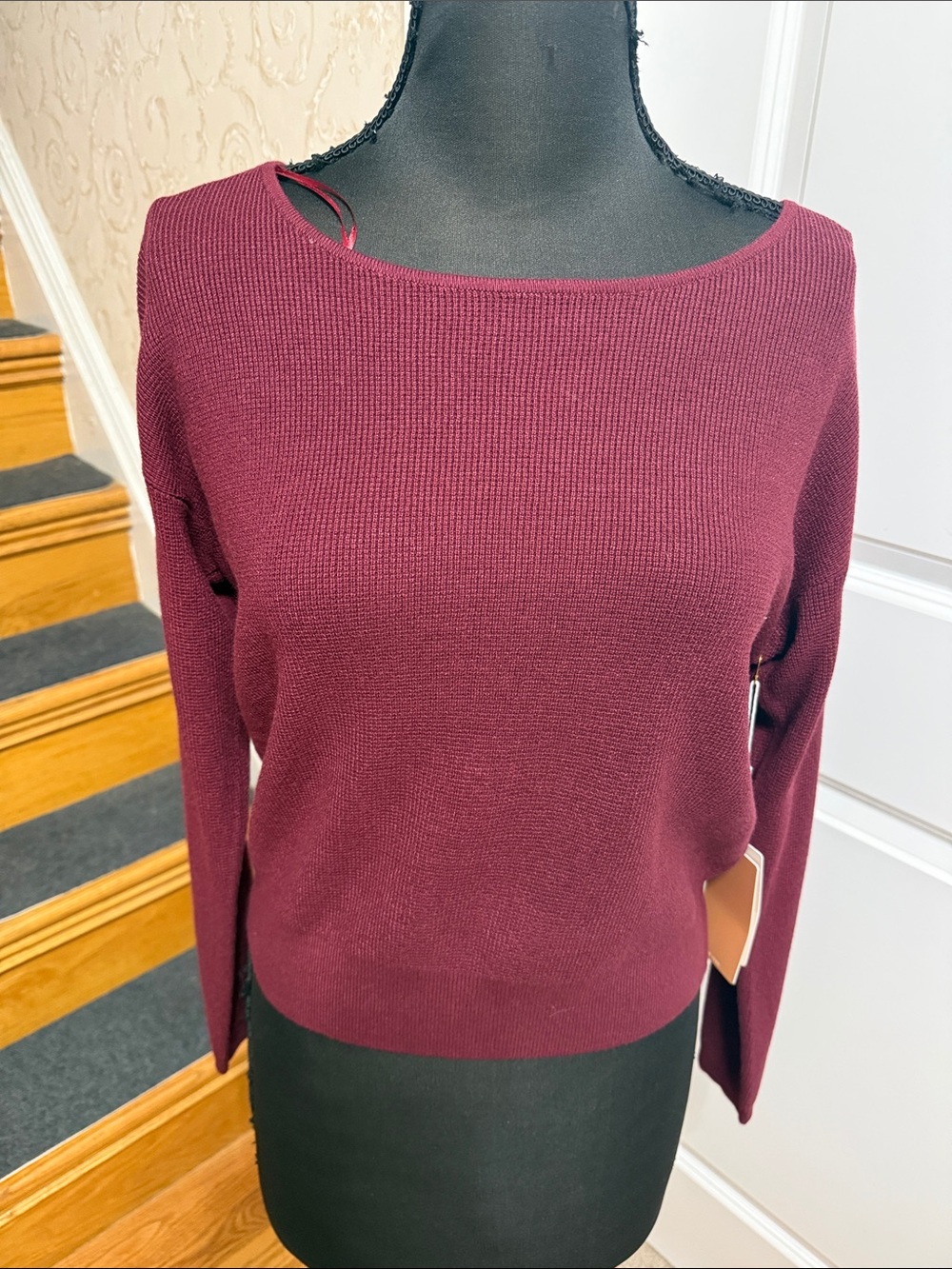 NWT Cyrus Women's Boatneck Knit Sweater in Burgundy. Size S. Wine color
